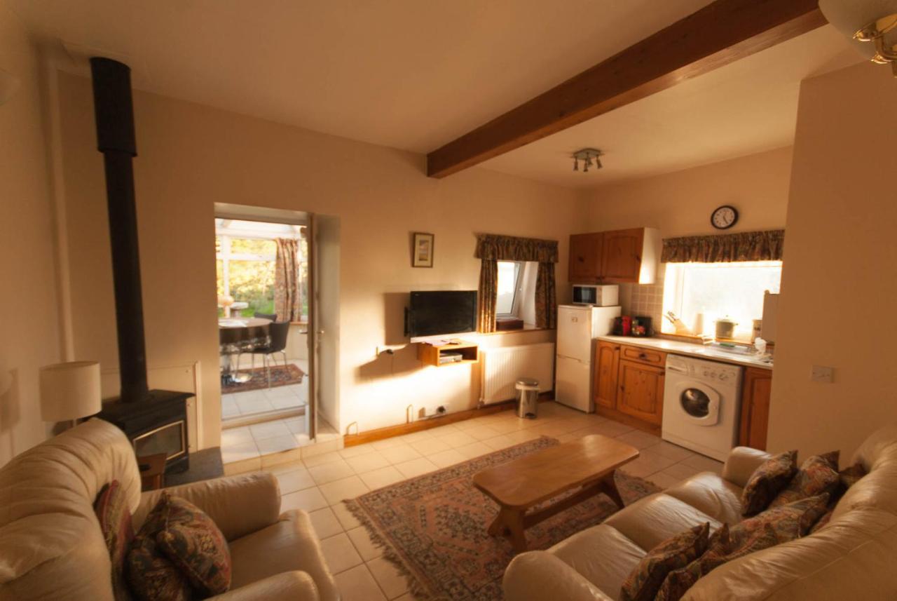 Greyfield Farm Cottages Farmborough Εξωτερικό φωτογραφία
