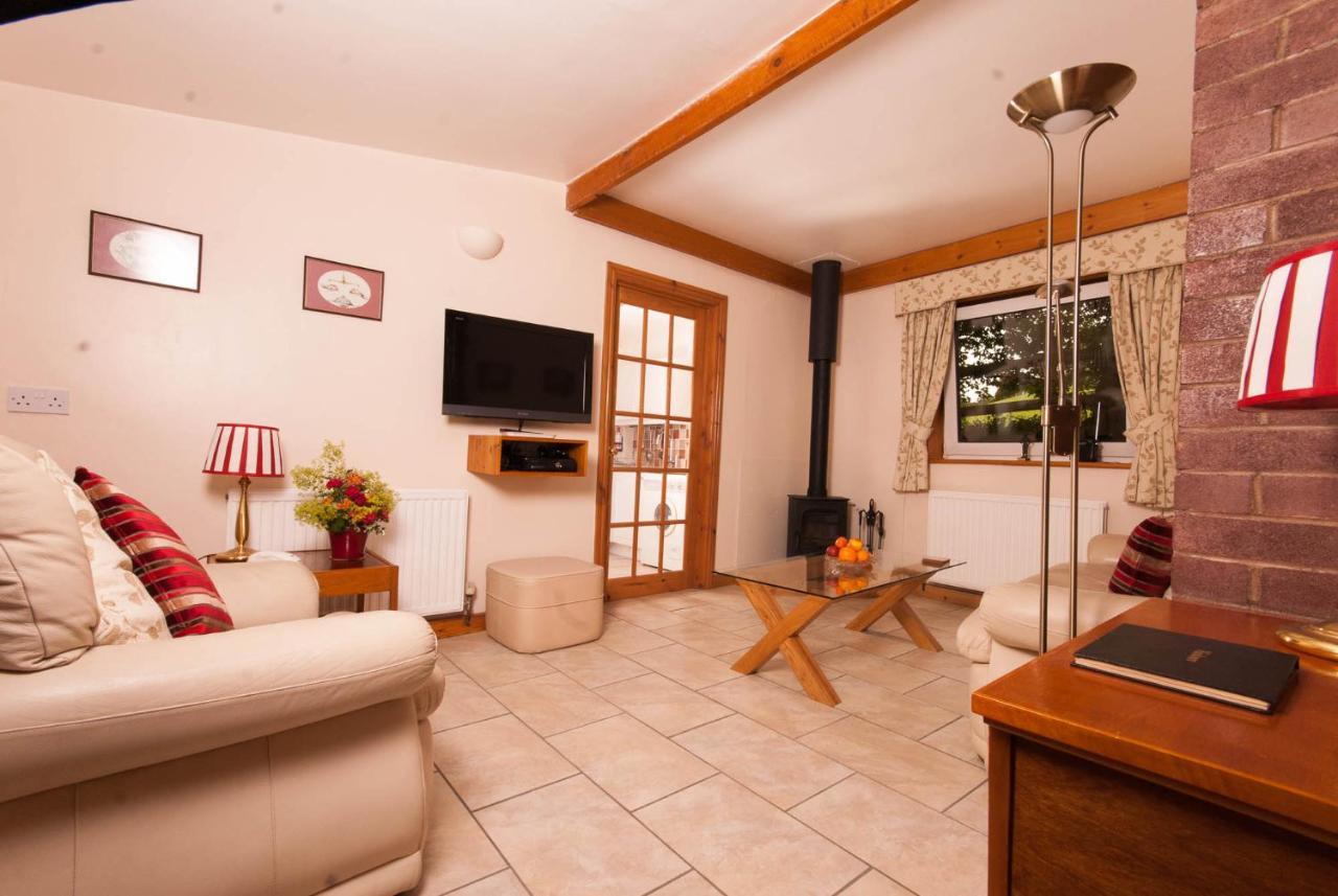 Greyfield Farm Cottages Farmborough Εξωτερικό φωτογραφία